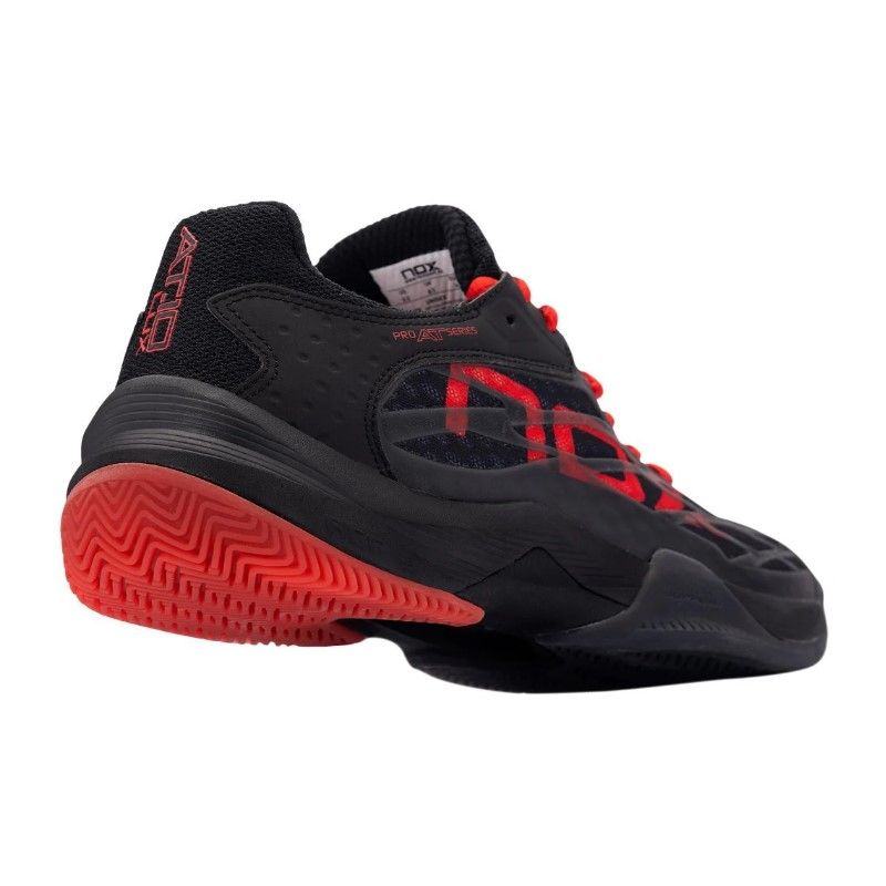 CHAUSSURES DE PADEL NOX AT10 LUX noires