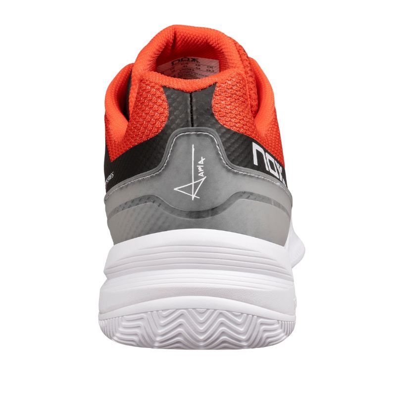 CHAUSSURES DE PADEL NOX AT10 PRO noir/rouge